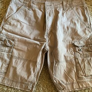 Levi cargo khaki shorts